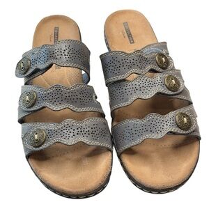 Clarks Soft Cushioned Leisa Taupe Leather Strap SlipOn Sandals Sz 9.5 Adjustable